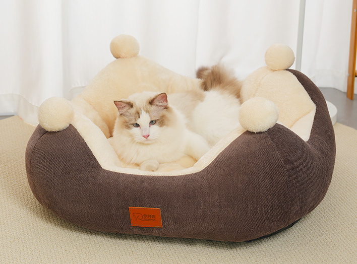 Winter Warm Open-style Cat & Dog House